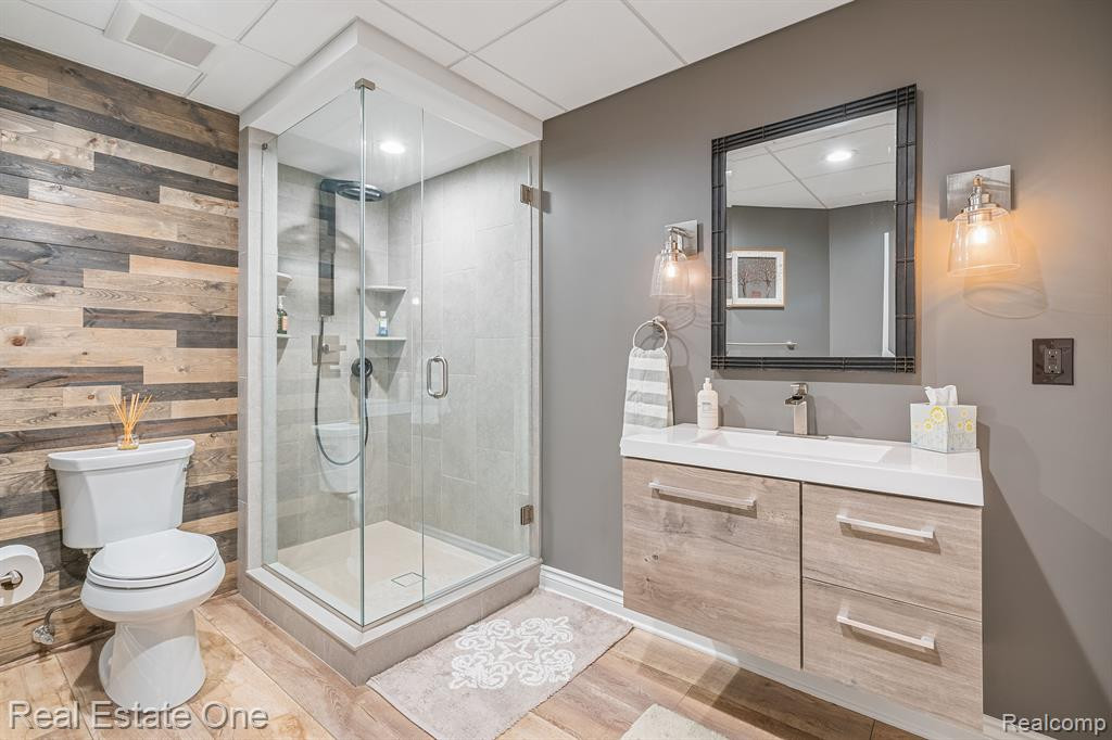 13672 EATON Drive, Unit 9, Plymouth, MI 48170 — Photo 57
