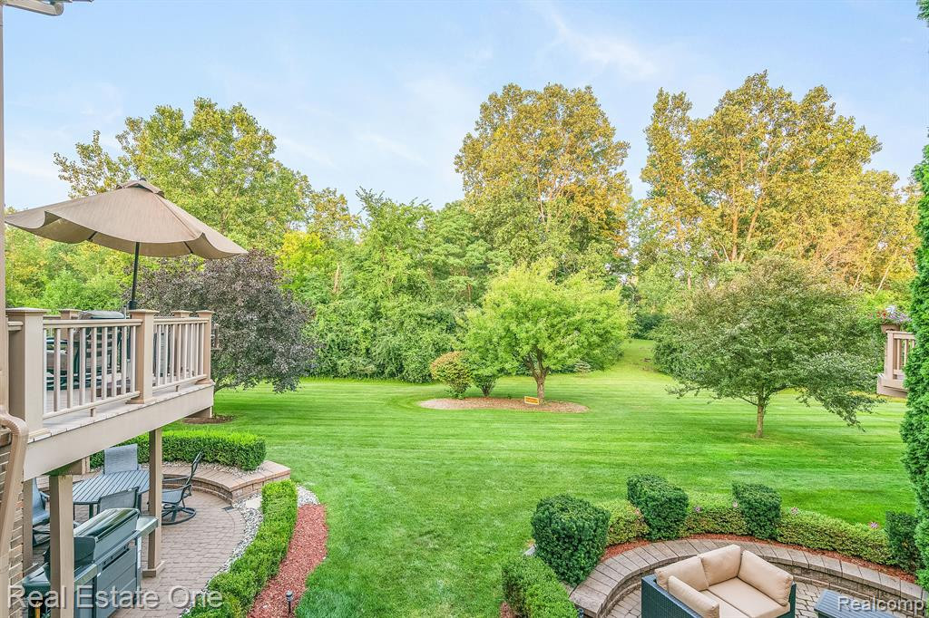 13672 EATON Drive, Unit 9, Plymouth, MI 48170 — Photo 59