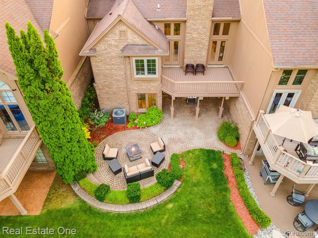 13672 EATON Drive, Unit 9, Plymouth, MI 48170 — Photo 68