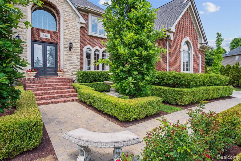 18429 STONERIDGE Court, Northville, MI 48168 — Photo 3