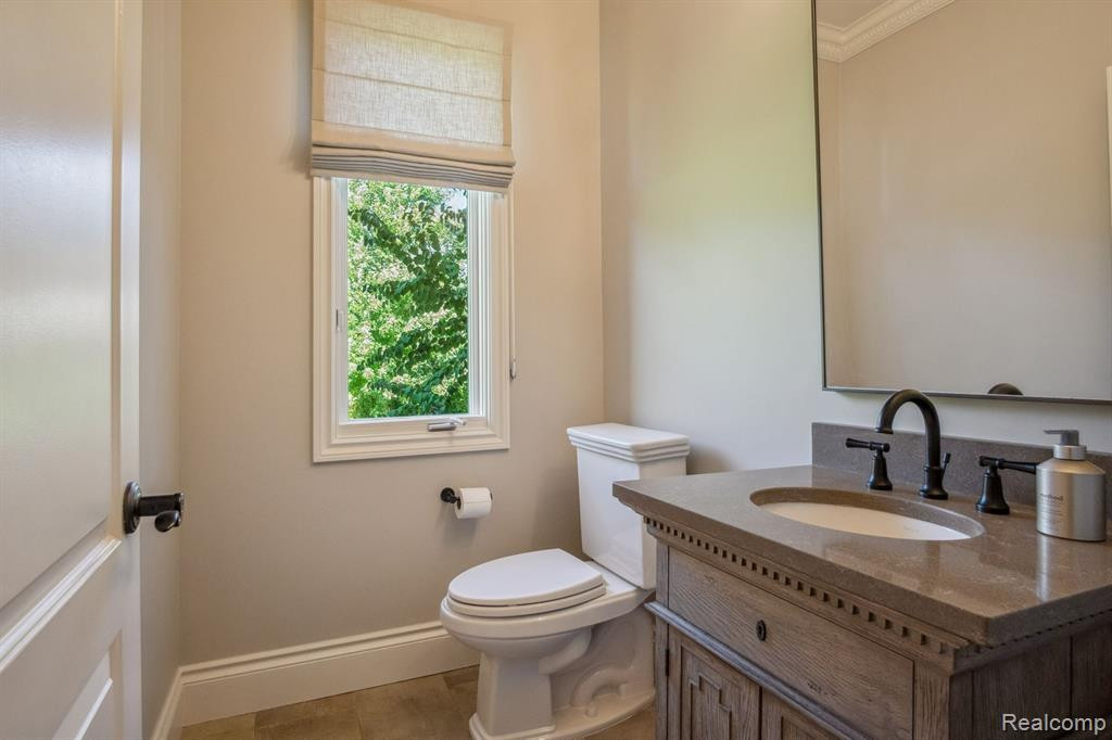 18429 STONERIDGE Court, Northville, MI 48168 — Photo 25