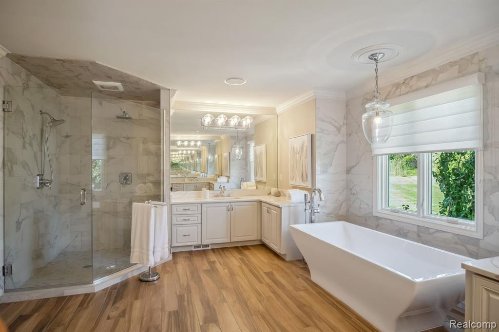 18429 STONERIDGE Court, Northville, MI 48168 — Photo 33