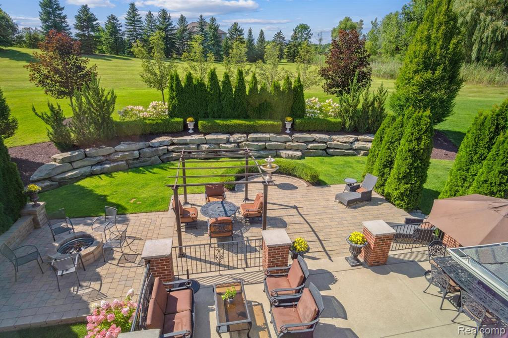 18429 STONERIDGE Court, Northville, MI 48168 — Photo 49