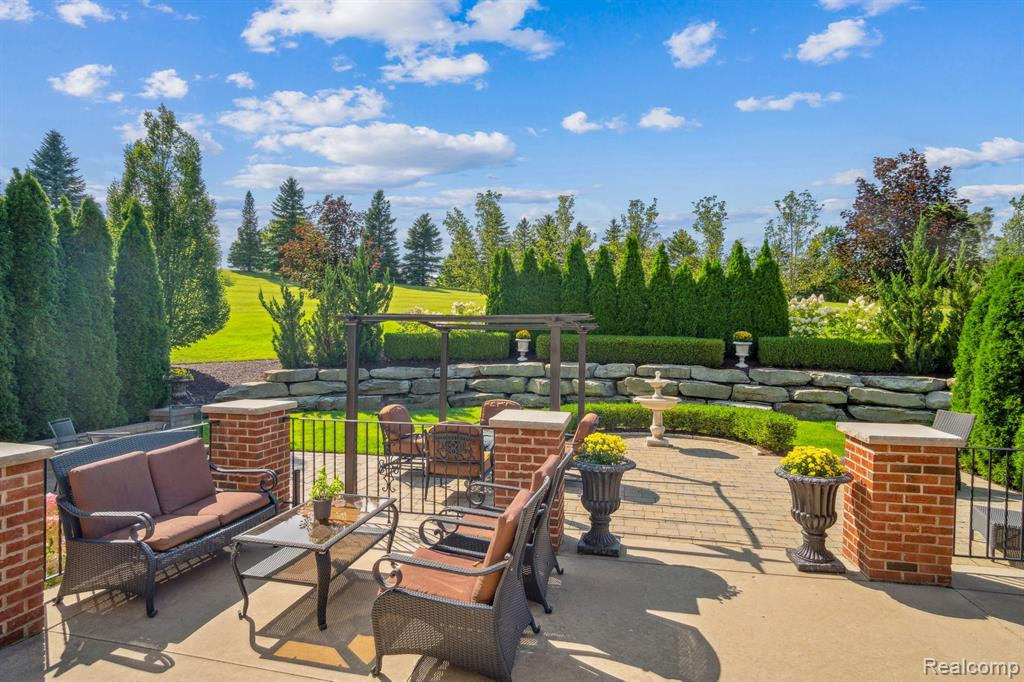 18429 STONERIDGE Court, Northville, MI 48168 — Photo 51