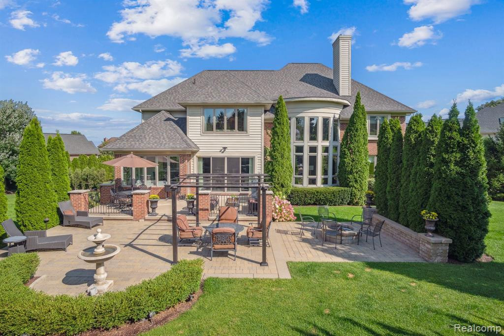 18429 STONERIDGE Court, Northville, MI 48168 — Photo 59