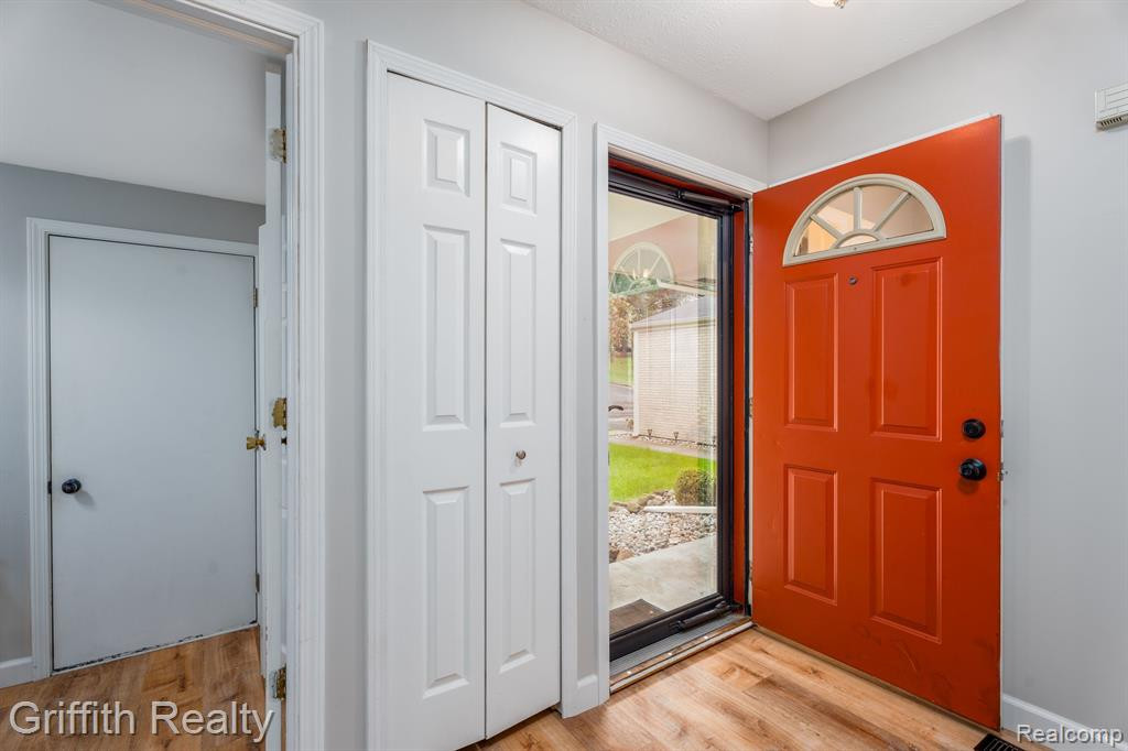475 GLENWAY Street, Brighton, MI 48116 — Photo 4