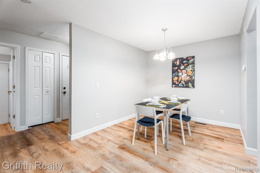475 GLENWAY Street, Brighton, MI 48116 — Photo 9