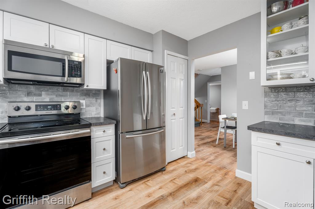 475 GLENWAY Street, Brighton, MI 48116 — Photo 11