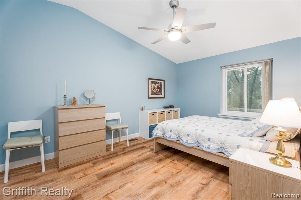 475 GLENWAY Street, Brighton, MI 48116 — Photo 16