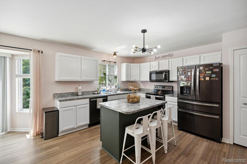 37644 N DIANNE Lane, New Boston, MI 48164 — Photo 18