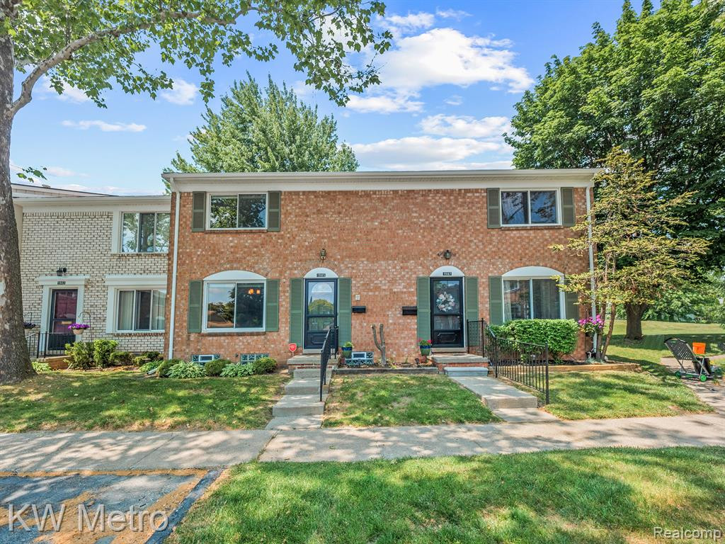1985 Seabright Court, Royal Oak, MI 48073 — Photo 4