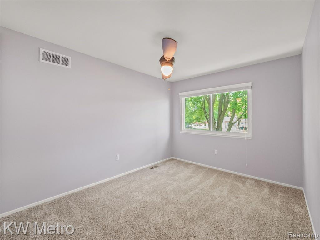 1985 Seabright Court, Royal Oak, MI 48073 — Photo 16