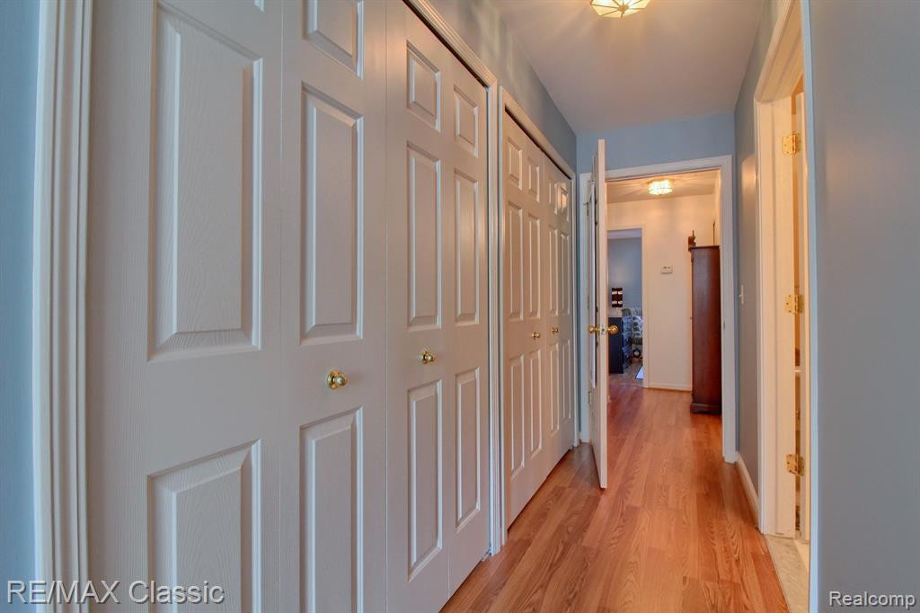 28322 CARLTON WAY Drive, Novi, MI 48377 — Photo 13