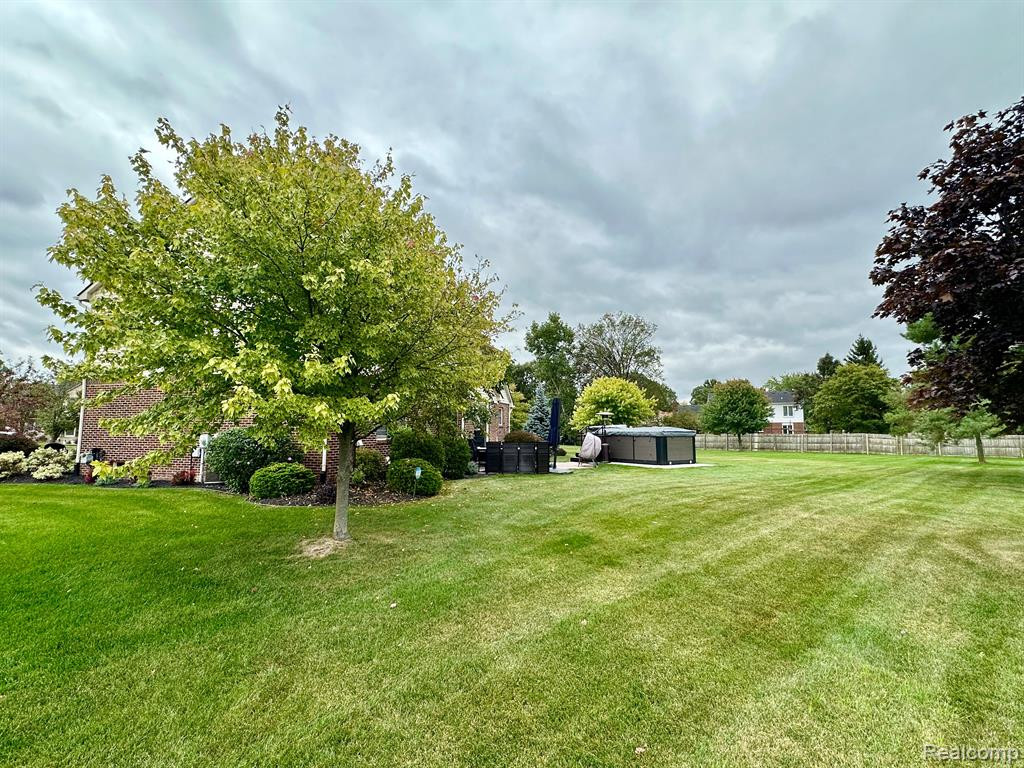 260 BLOSSOM Drive, Canton, MI 48188 — Photo 35