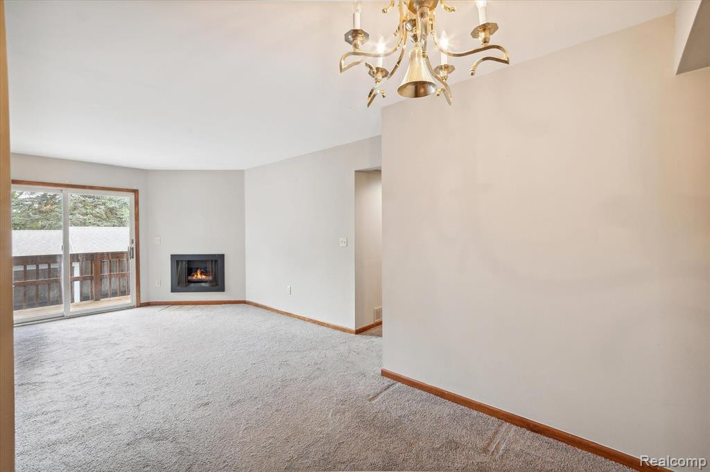 281 PINEWOOD Circle, Plymouth, MI 48170 — Photo 8