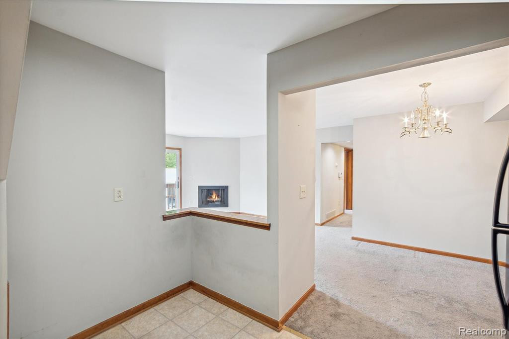 281 PINEWOOD Circle, Plymouth, MI 48170 — Photo 10
