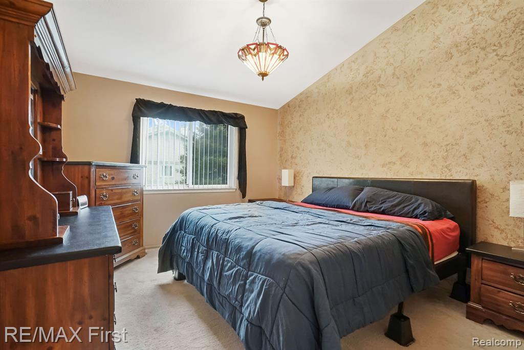 22566 SILVER CREEK Drive, Woodhaven, MI 48183 — Photo 11