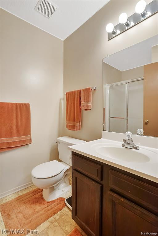 22566 SILVER CREEK Drive, Woodhaven, MI 48183 — Photo 12