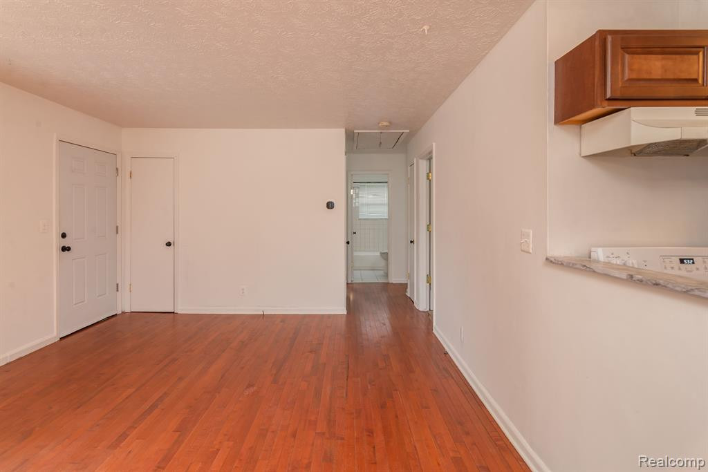 291 DAKOTA Street, Ypsilanti, MI 48198 — Photo 5