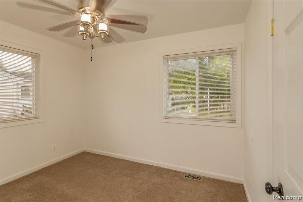 291 DAKOTA Street, Ypsilanti, MI 48198 — Photo 13