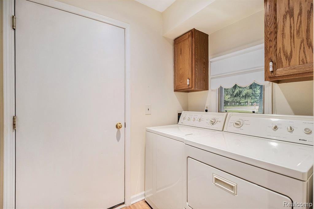 21340 MULBERRY Court, Farmington Hills, MI 48336 — Photo 18
