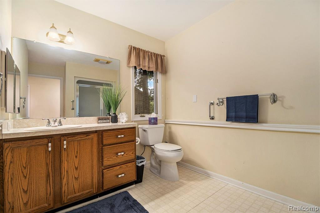 21340 MULBERRY Court, Farmington Hills, MI 48336 — Photo 29