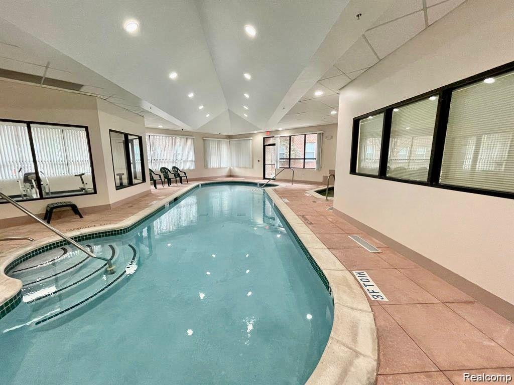 21340 MULBERRY Court, Farmington Hills, MI 48336 — Photo 40