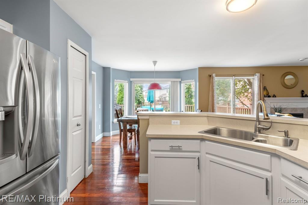 9562 ENDICOTT Lane, Ypsilanti, MI 48197 — Photo 13
