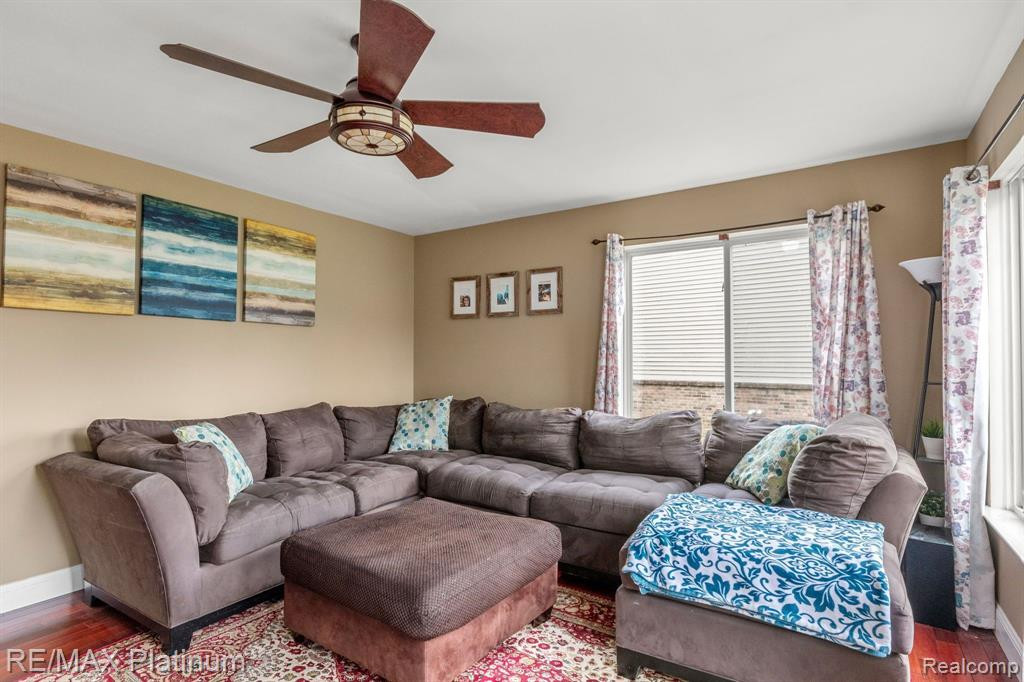 9562 ENDICOTT Lane, Ypsilanti, MI 48197 — Photo 16