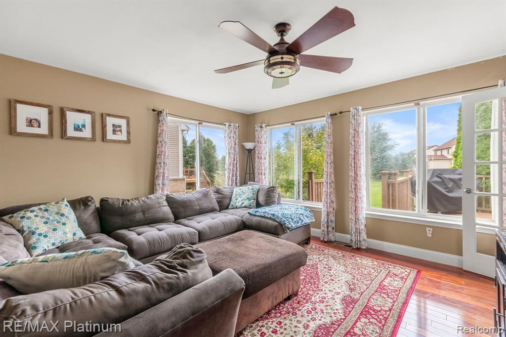 9562 ENDICOTT Lane, Ypsilanti, MI 48197 — Photo 17