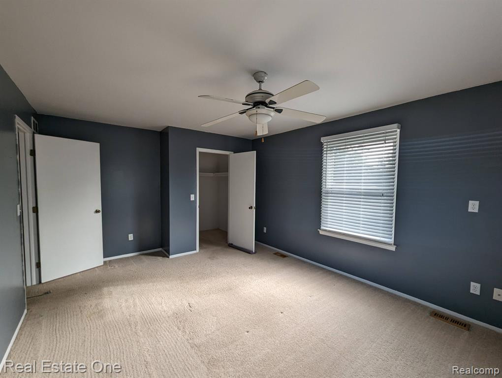 125 LAKE VILLAGE Drive, Walled Lake, MI 48390 — Photo 8