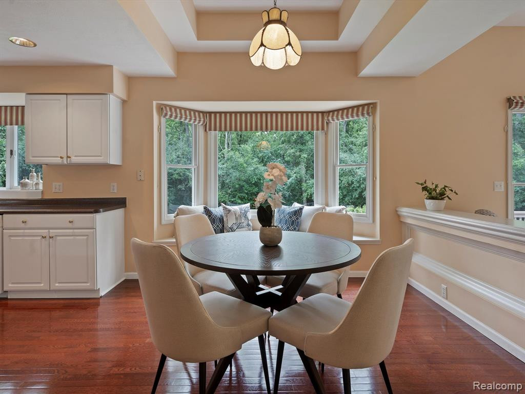 5401 LOHR LAKE Drive, Ann Arbor, MI 48108 — Photo 27