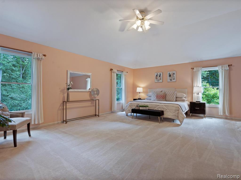 5401 LOHR LAKE Drive, Ann Arbor, MI 48108 — Photo 29