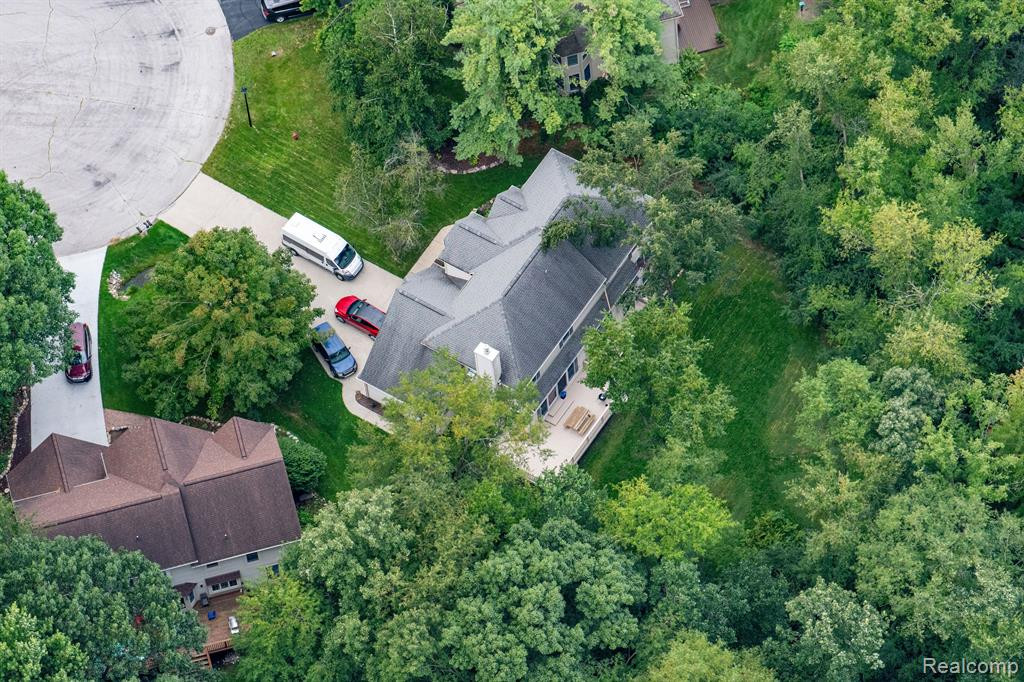 5401 LOHR LAKE Drive, Ann Arbor, MI 48108 — Photo 42