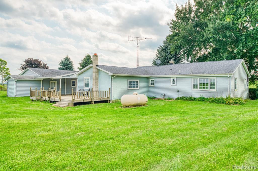8015 EAST Road, Saginaw, MI 48601 — Photo 24