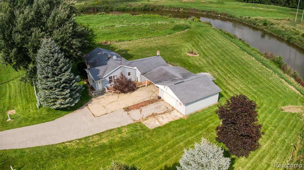 8015 EAST Road, Saginaw, MI 48601 — Photo 31