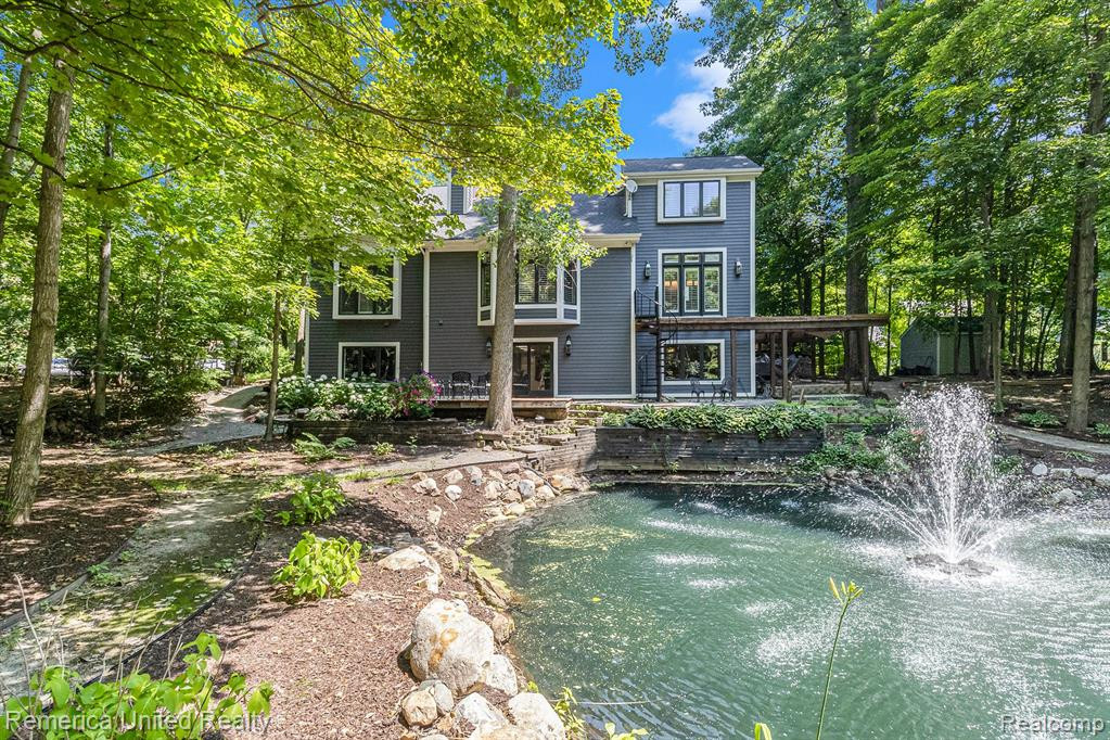 44555 CHEDWORTH Court, Northville, MI 48167 — Photo 4