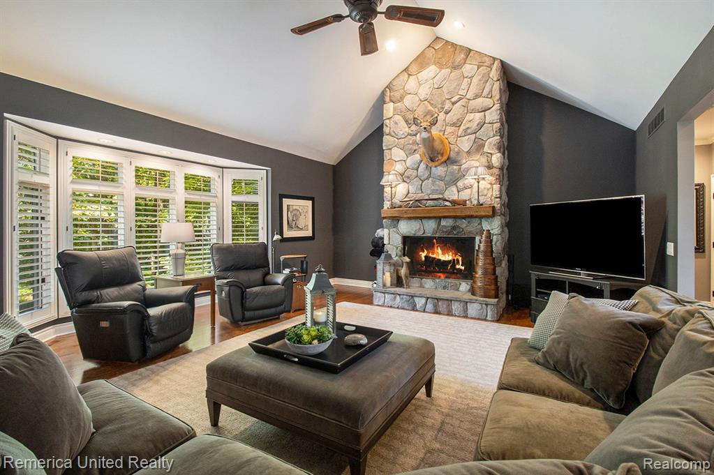 44555 CHEDWORTH Court, Northville, MI 48167 — Photo 7