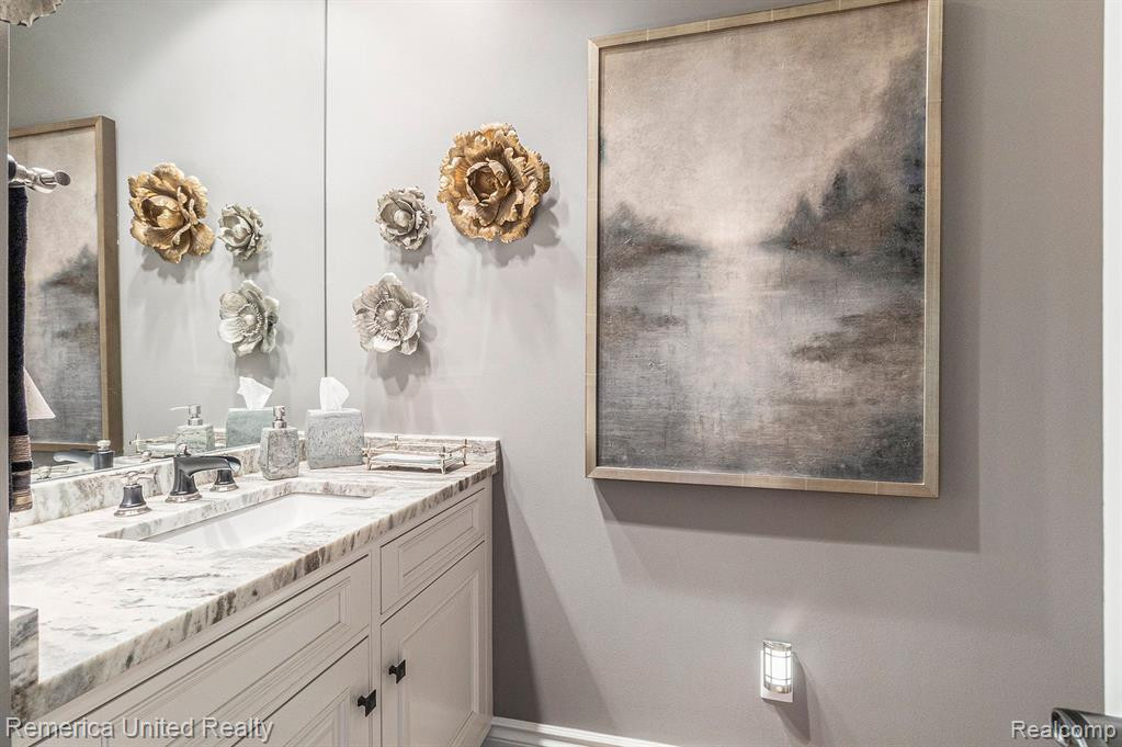 44555 CHEDWORTH Court, Northville, MI 48167 — Photo 18