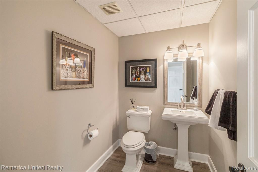 44555 CHEDWORTH Court, Northville, MI 48167 — Photo 39