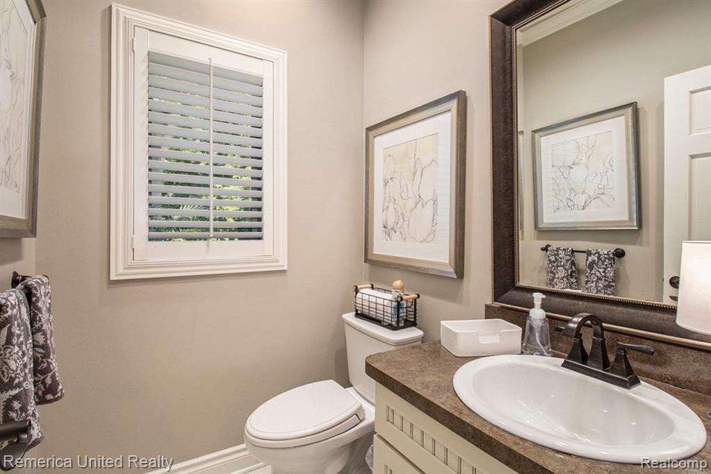 44555 CHEDWORTH Court, Northville, MI 48167 — Photo 41