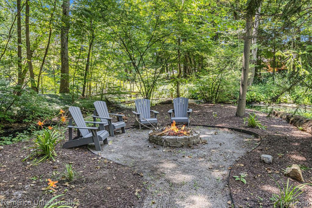 44555 CHEDWORTH Court, Northville, MI 48167 — Photo 44