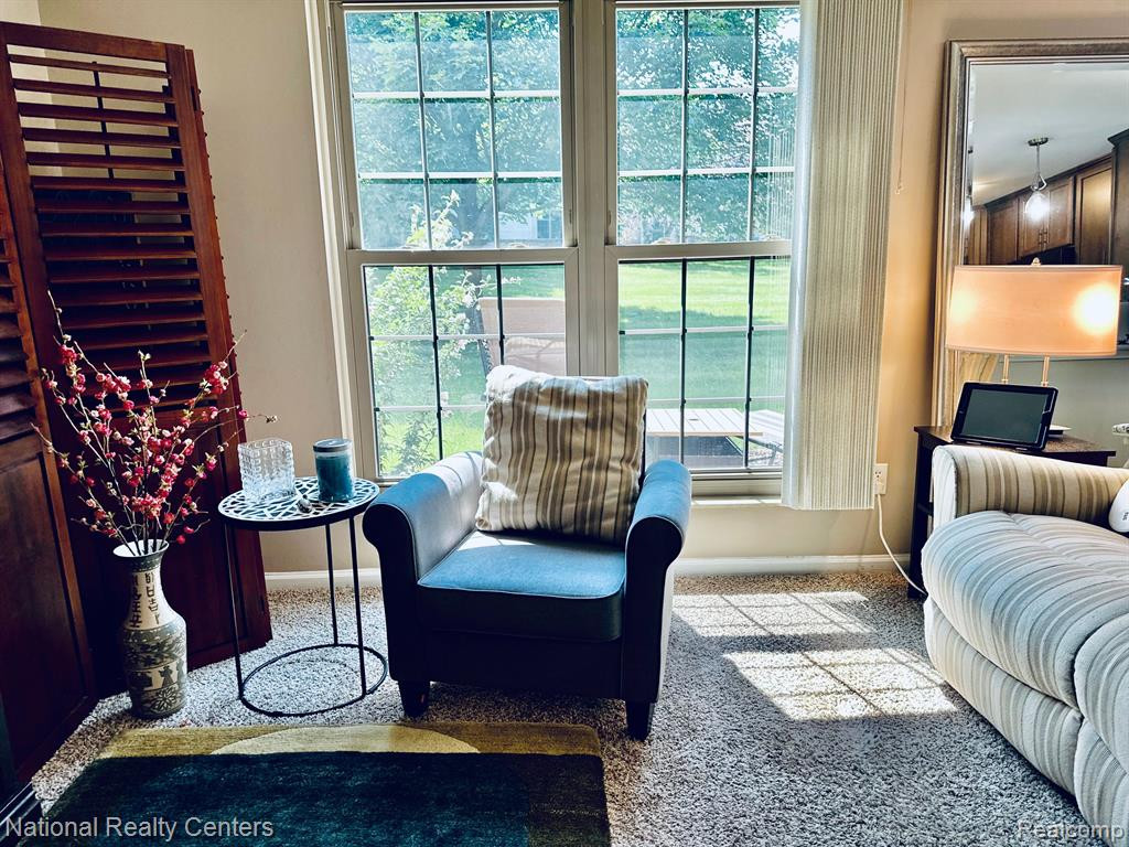 229 BROOKWOOD Drive, 16, South Lyon, MI 48178 — Photo 7