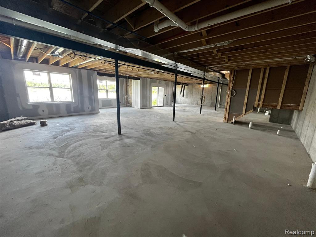 10457 Grandview Drive, Goodrich Vlg, MI — Photo 12