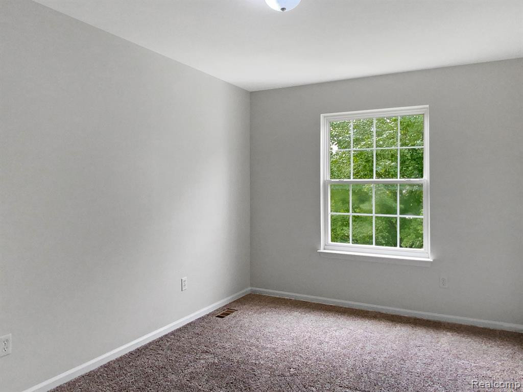 14710 BROOKSIDE Drive, Van Buren, MI 48111 — Photo 13
