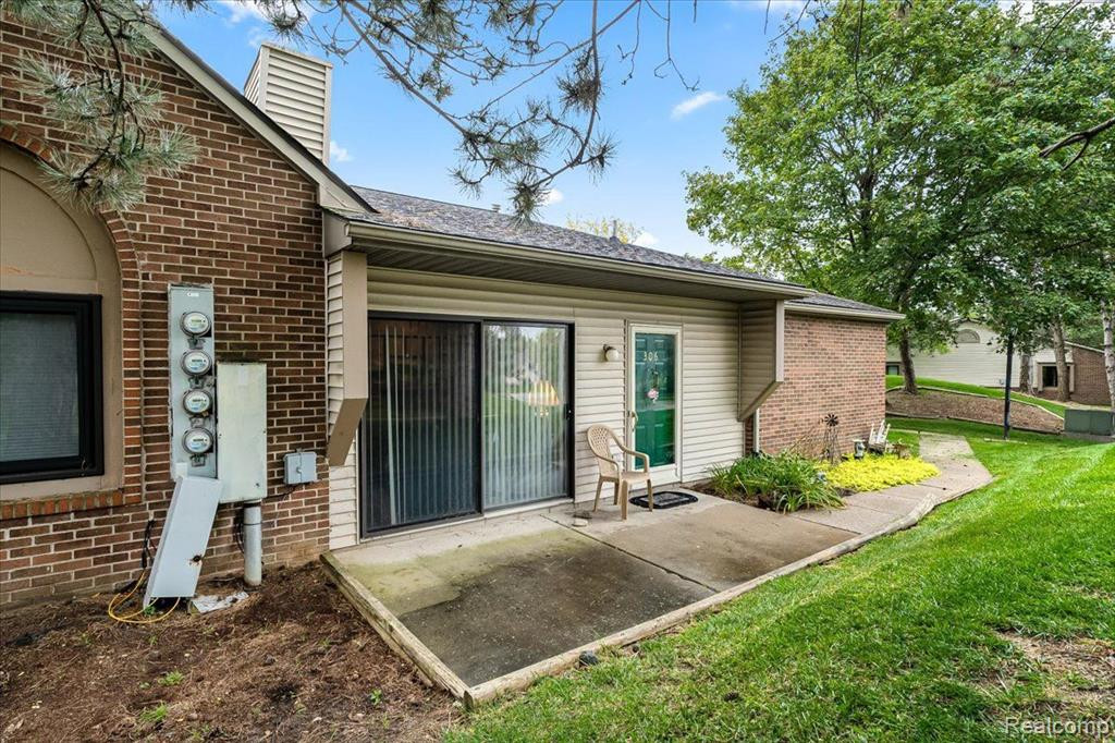 306 Spring Brooke Drive, Brighton, MI 48116 — Photo 2