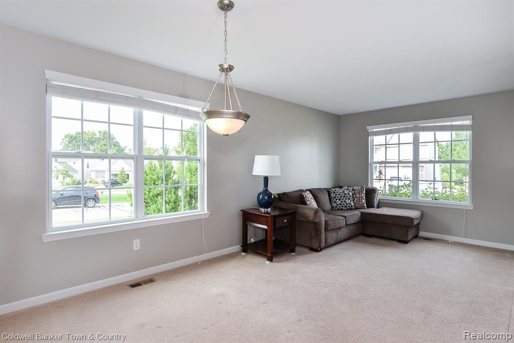 1221 SECRETARIAT Way, Howell, MI 48843 — Photo 7
