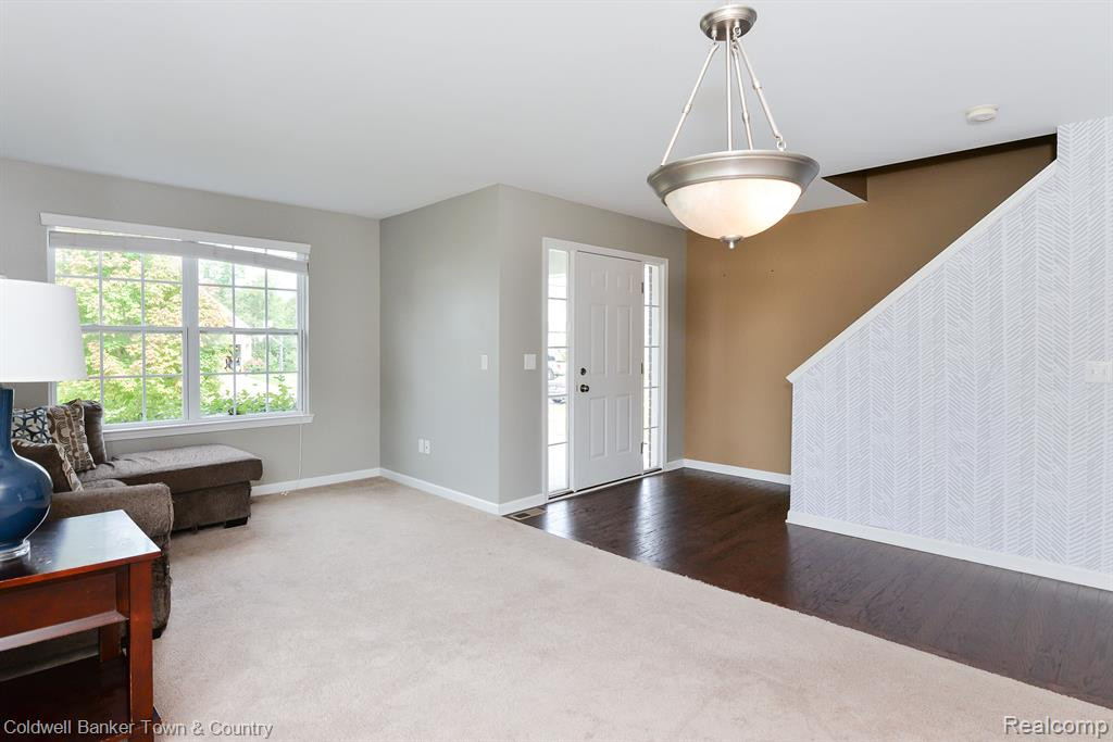 1221 SECRETARIAT Way, Howell, MI 48843 — Photo 8