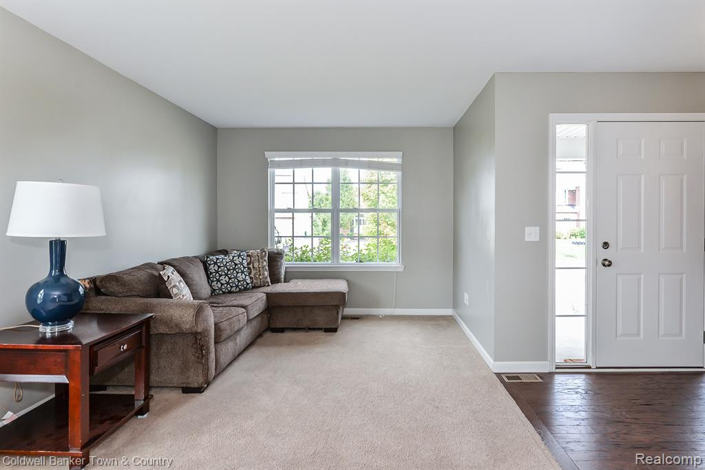1221 SECRETARIAT Way, Howell, MI 48843 — Photo 9