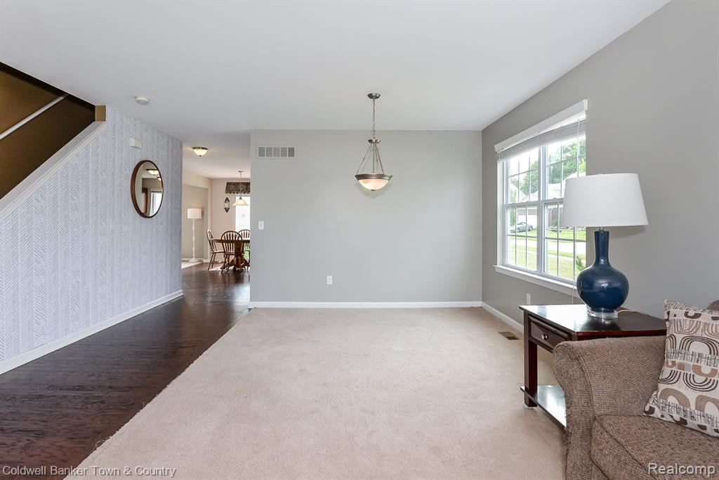 1221 SECRETARIAT Way, Howell, MI 48843 — Photo 10